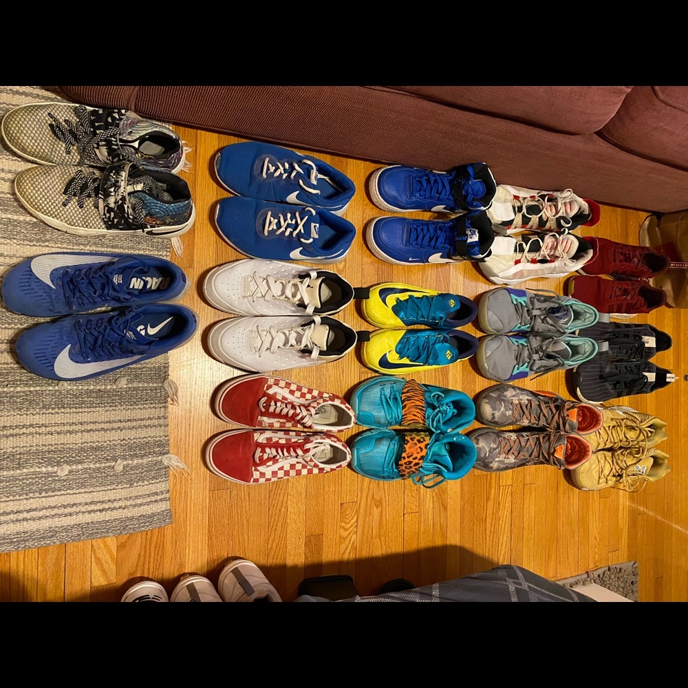 USED SHOE LOT